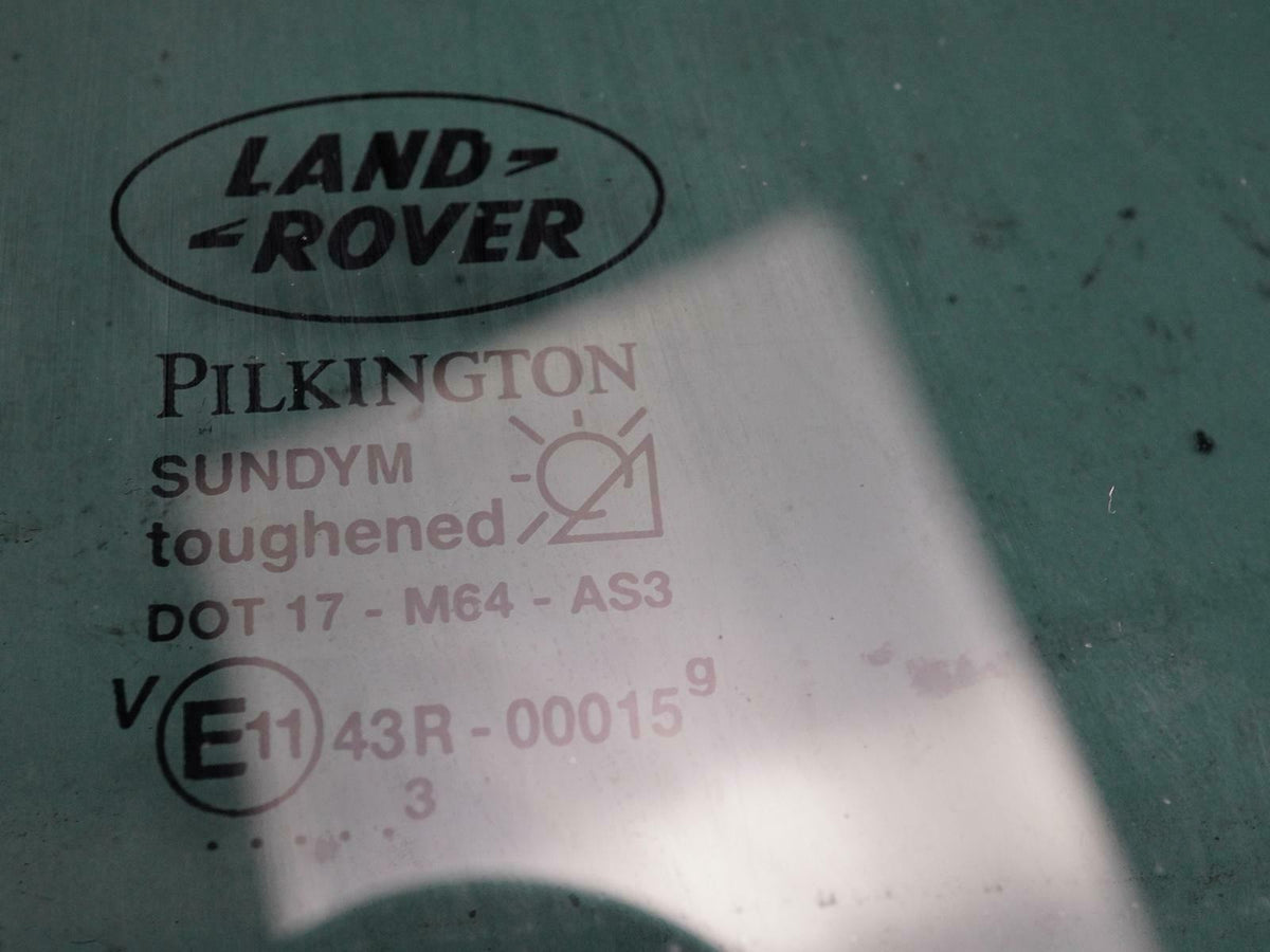 00-04 Land Rover Discovery L318 Door Window Glass Tint RR LH CVB101890 OEM