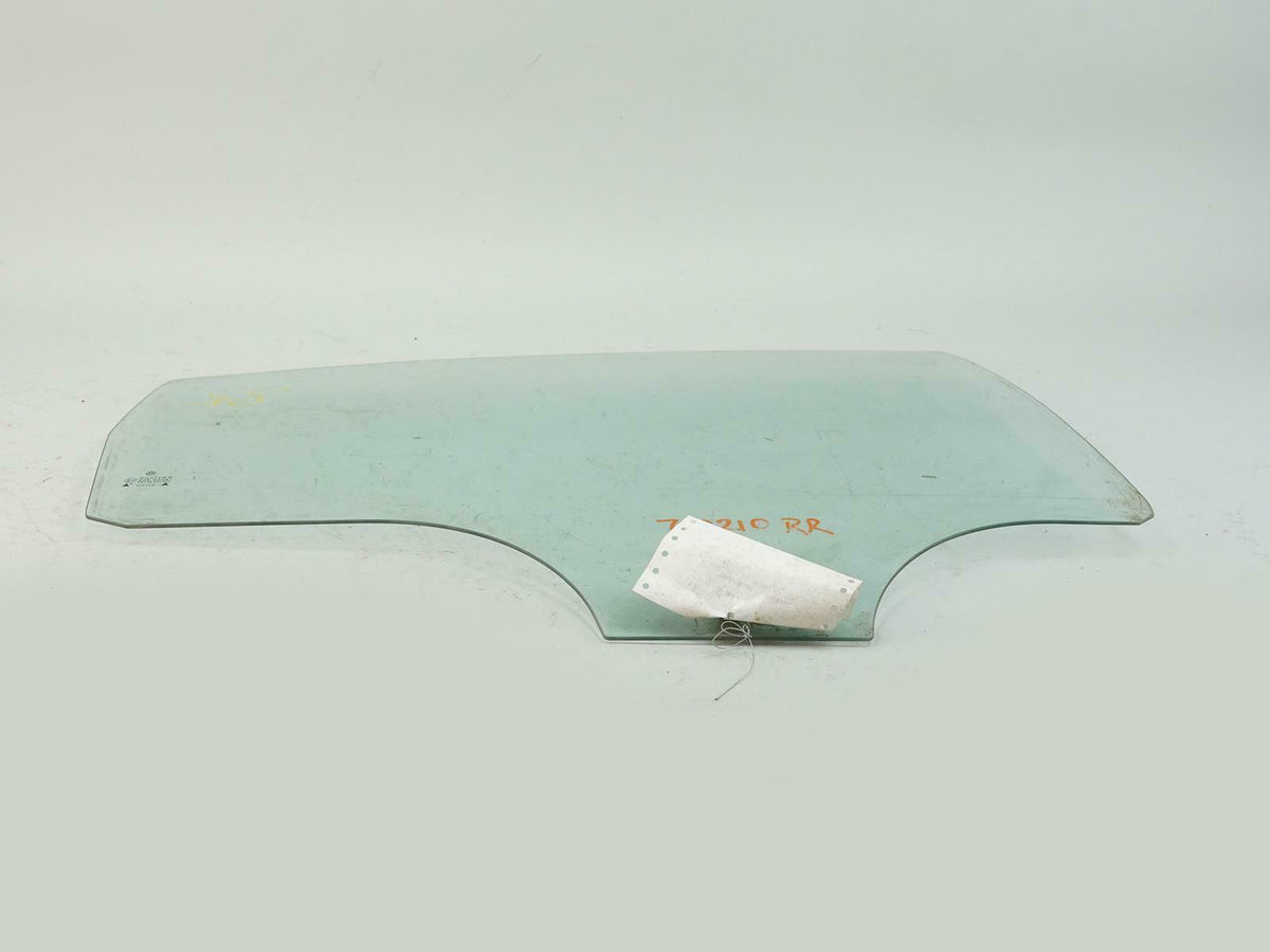 1998 - 2005 Volkswagen Passat Sedan Glass Window Door Rear Right 3B5845026 OEM