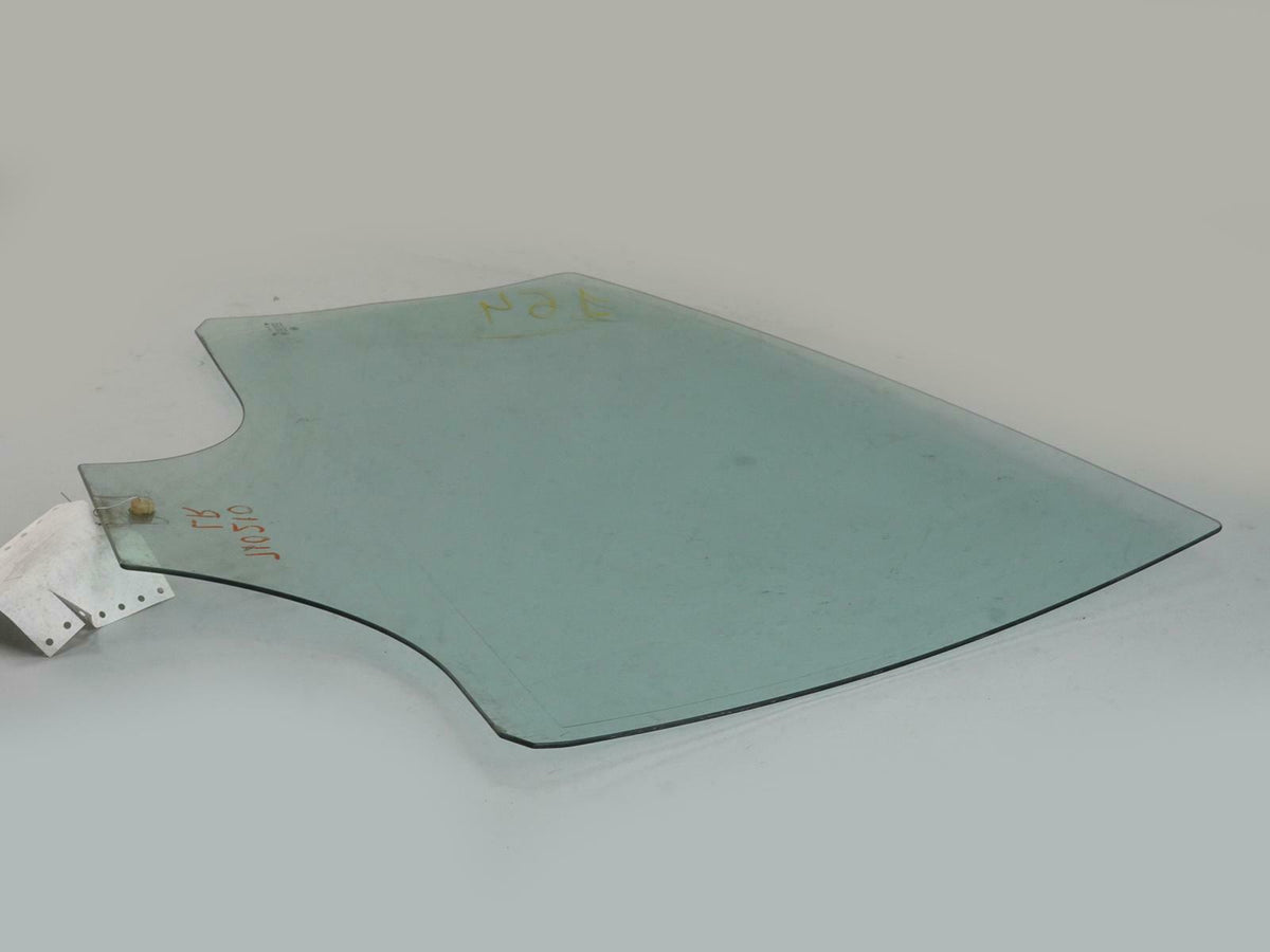 1998 - 2005 Volkswagen Passat Sedan Door Window Glass Rear Left 3B5845025 OEM