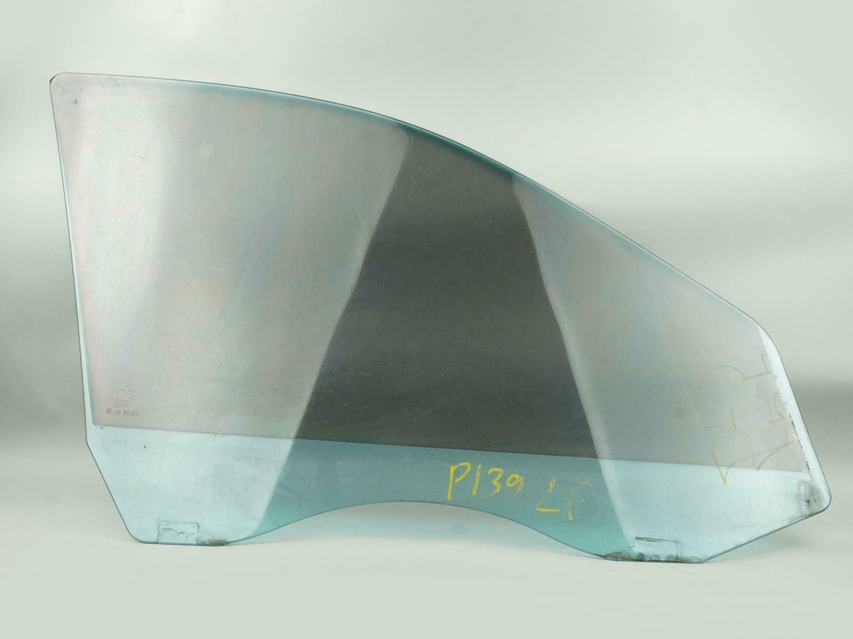 03-09 Mercedes E320 E500 E55 E350 W211 Door Window Glass Front LH 2117250310 OEM