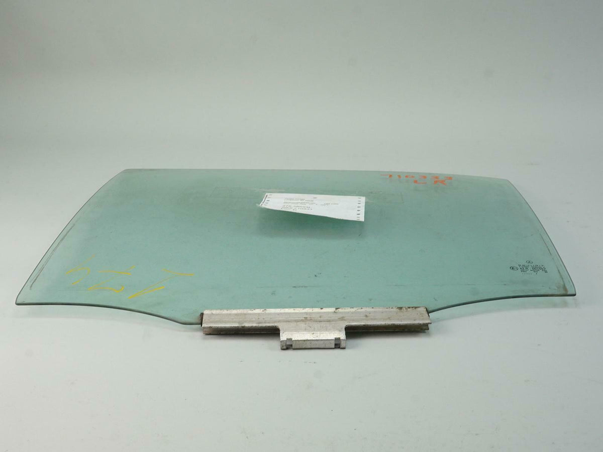 94-00 Mercedes C220 C280 C36 C43 W202 Door Window Glass Left Rear 2027300318 OEM