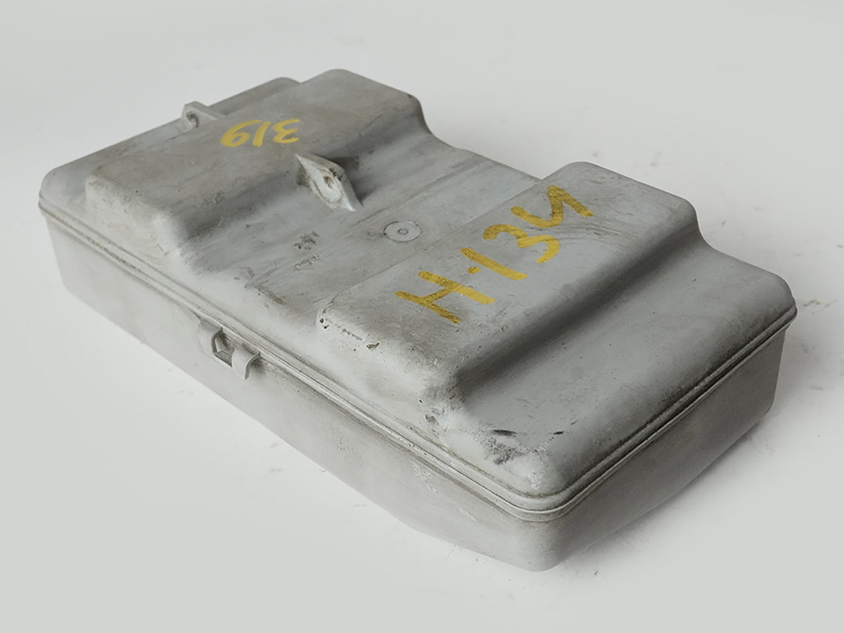 1995 - 1999 Mercedes Benz C Class 202 Seat Vacuum Pump Tank Reservoir 2108050119