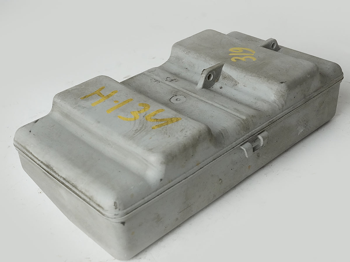 1995 - 1999 Mercedes Benz C Class 202 Seat Vacuum Pump Tank Reservoir 2108050119