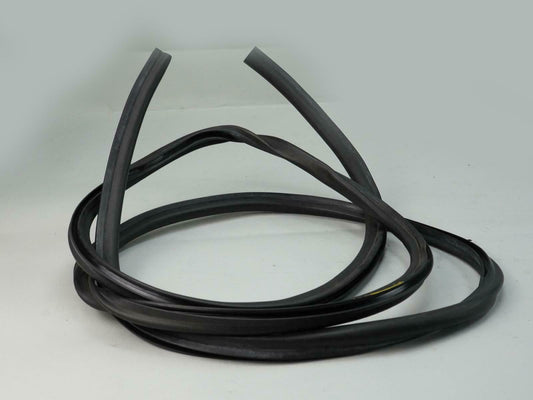 2009 - 2012 Bmw 7 Series 750I F01 F02 Engine Hood Seal Weather Stripping Rear