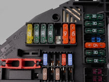 Load image into Gallery viewer, 2009 - 2015 BMW 7 SERIES F01 F02 FUSE RELAY JUNCTION BOX BLOCK 925281201, buy