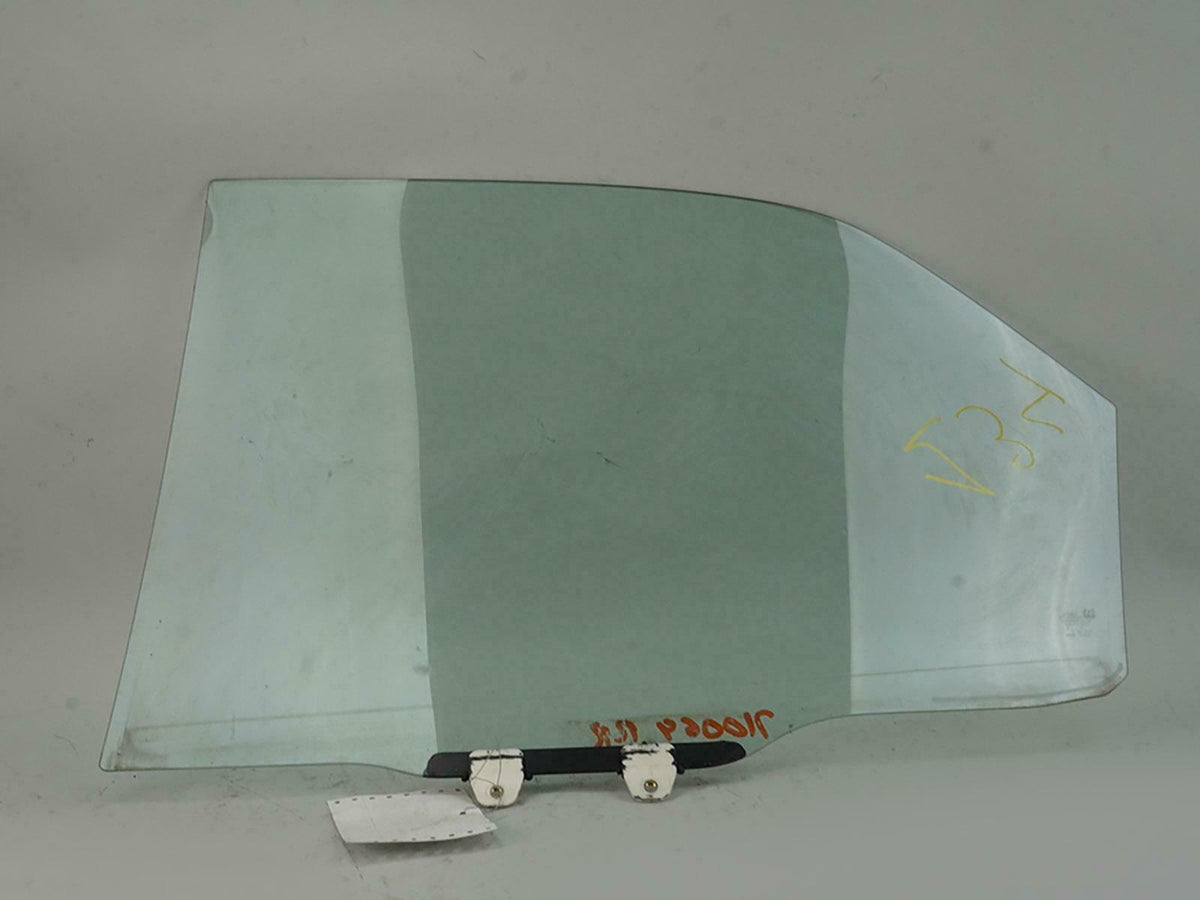 1994 - 1997 Honda Accord Sedan Door Glass Window Rear Passenger 73411SV4V50 OEM