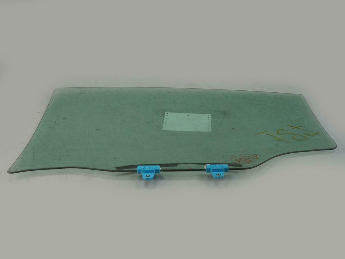 2004 - 2008 Nissan Maxima Sedan Door Glass Window Rear Passenger 823007Y000 OEM