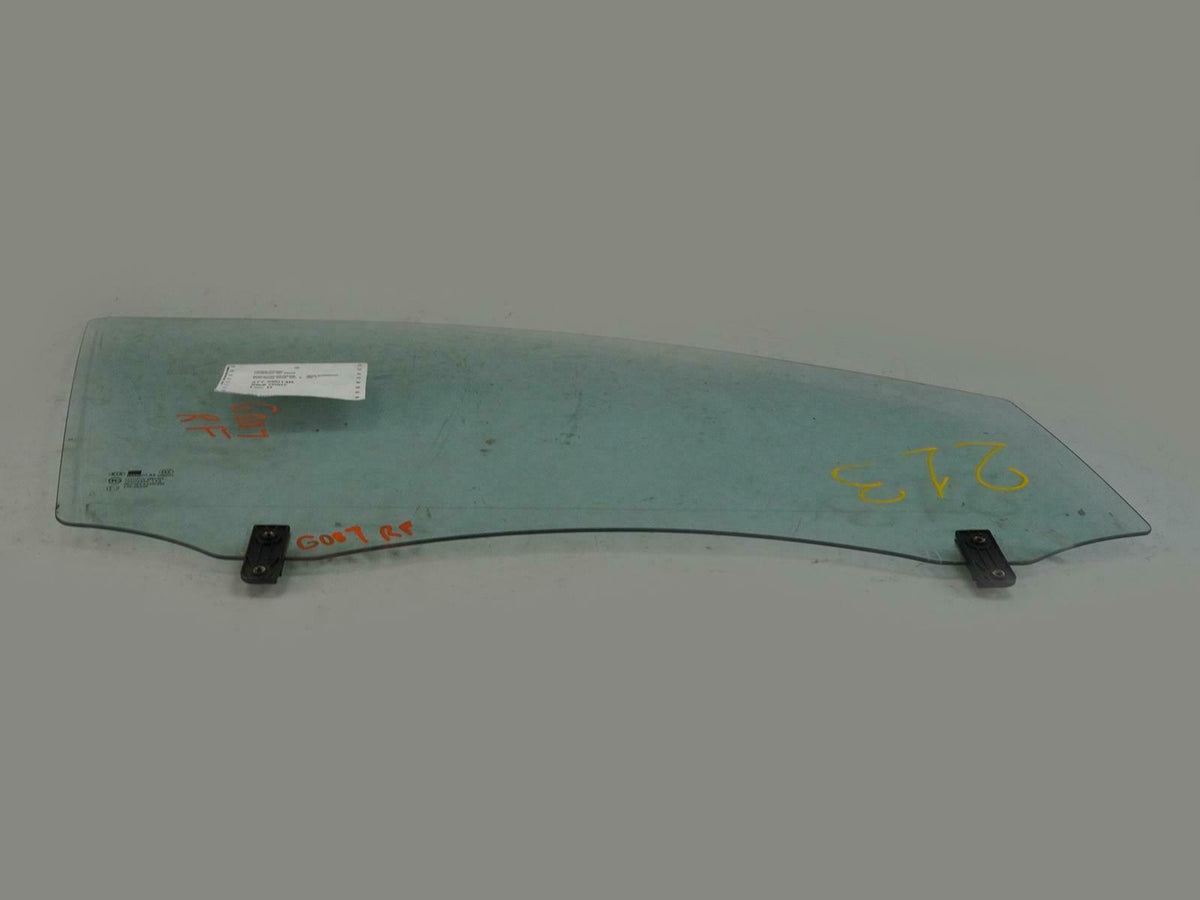2003 - 2009 Kia Sorento 4dr Door Glass Window Front Passenger 824213E010 OEM