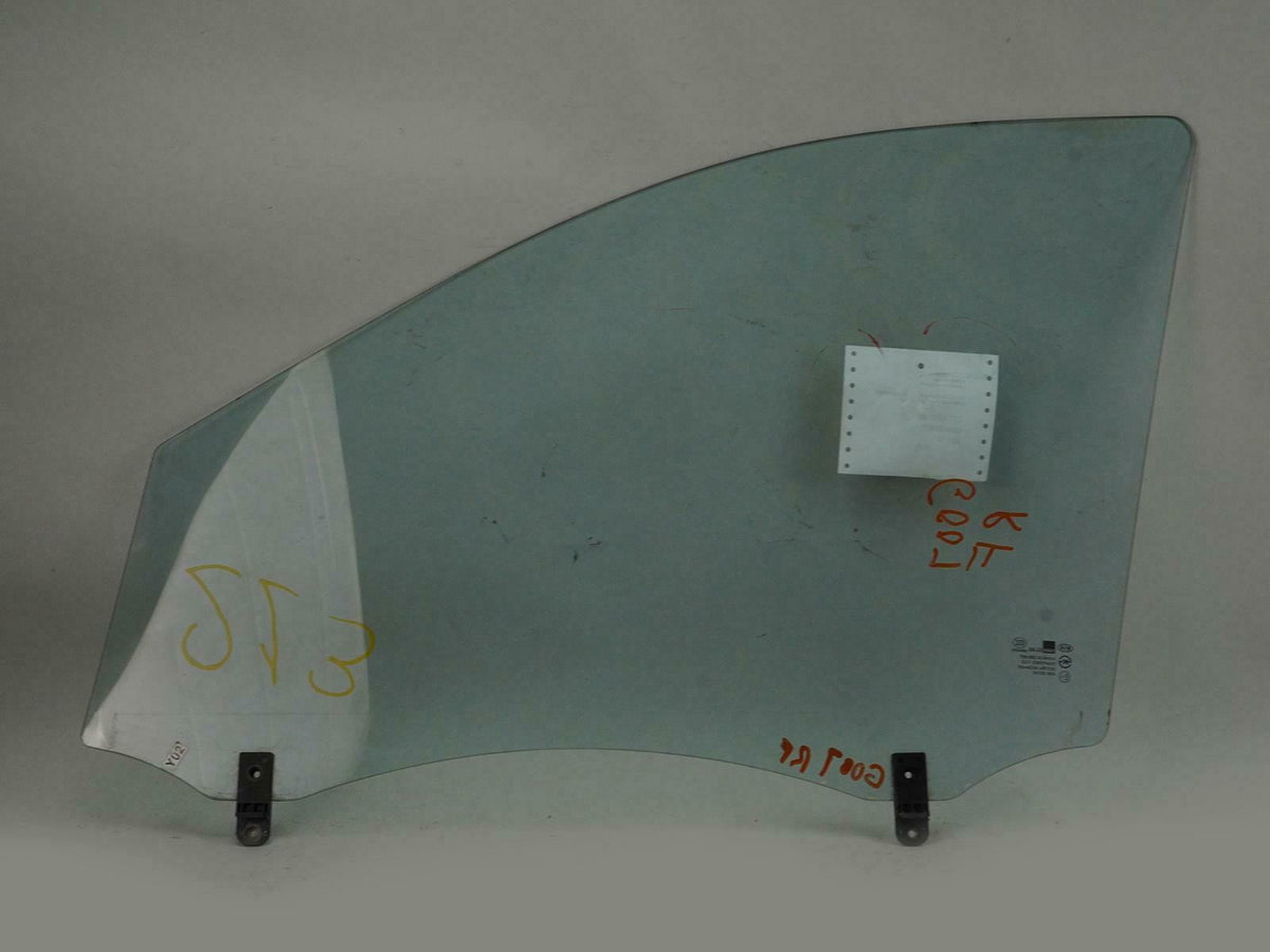 2003 - 2009 Kia Sorento 4dr Door Glass Window Front Passenger 824213E010 OEM