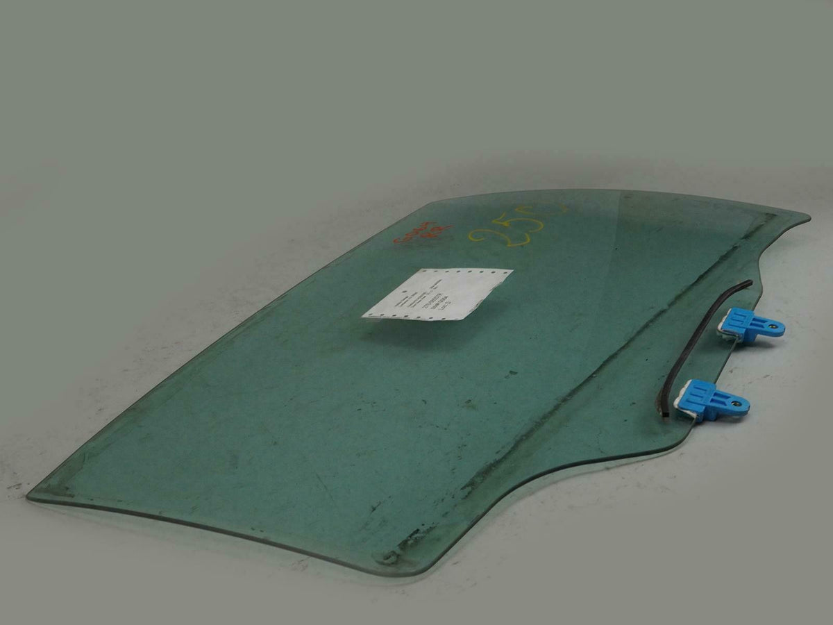 2004 - 2008 Nissan Maxima Sedan Door Window Glass Rear Passenger 823007Y000 OEM
