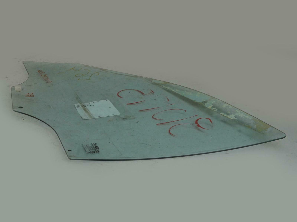 2005 - 2008 Suzuki Reno Forenza Door Window Glass Front Passenger 96548614 OEM