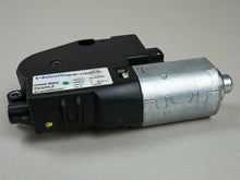 Load image into Gallery viewer, 2003 - 2010 BMW 6 SERIES E63 SUNROOF TOP REGULATOR MOTOR ASSEMBLY FR01600350A, price