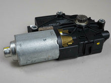 Load image into Gallery viewer, 2003 - 2010 BMW 6 SERIES E63 SUNROOF TOP REGULATOR MOTOR ASSEMBLY FR01600350A, price