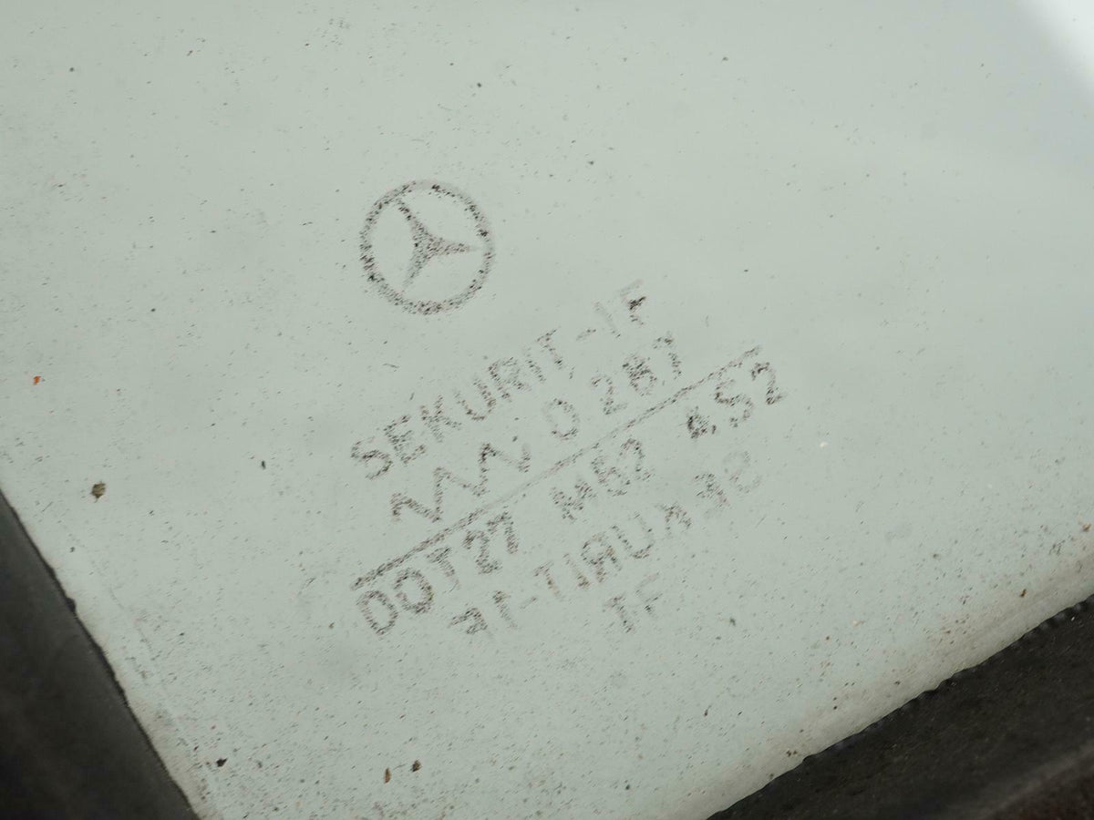 72-80 Mercedes 450SEL 450SE W116 Vent Door Window Glass Rear Left 1167350109 OEM