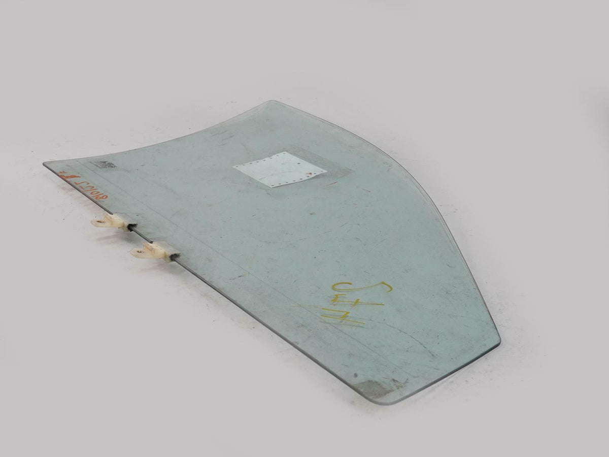 1996 - 2000 Hyundai Elantra Sedan Window Glass Door Front Left 8241029020 OEM