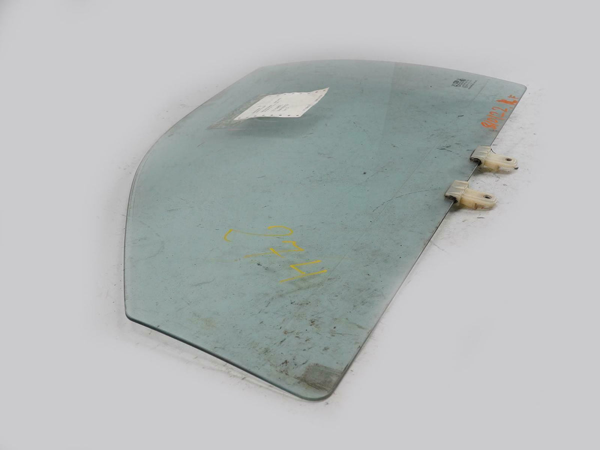 1996 - 2000 Hyundai Elantra Sedan Window Glass Door Front Left 8241029020 OEM