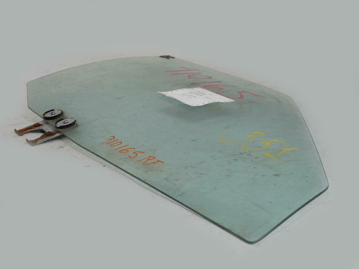 1986-1989 Oldsmobile Ciera 4Dr Door Window Glass Front Passenger 20643722 OEM