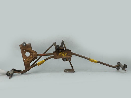 1990 - 1996 Chevrolet Lumina Van Oldsmobile SilhoueTTe Linkage Wiper Arm OEM