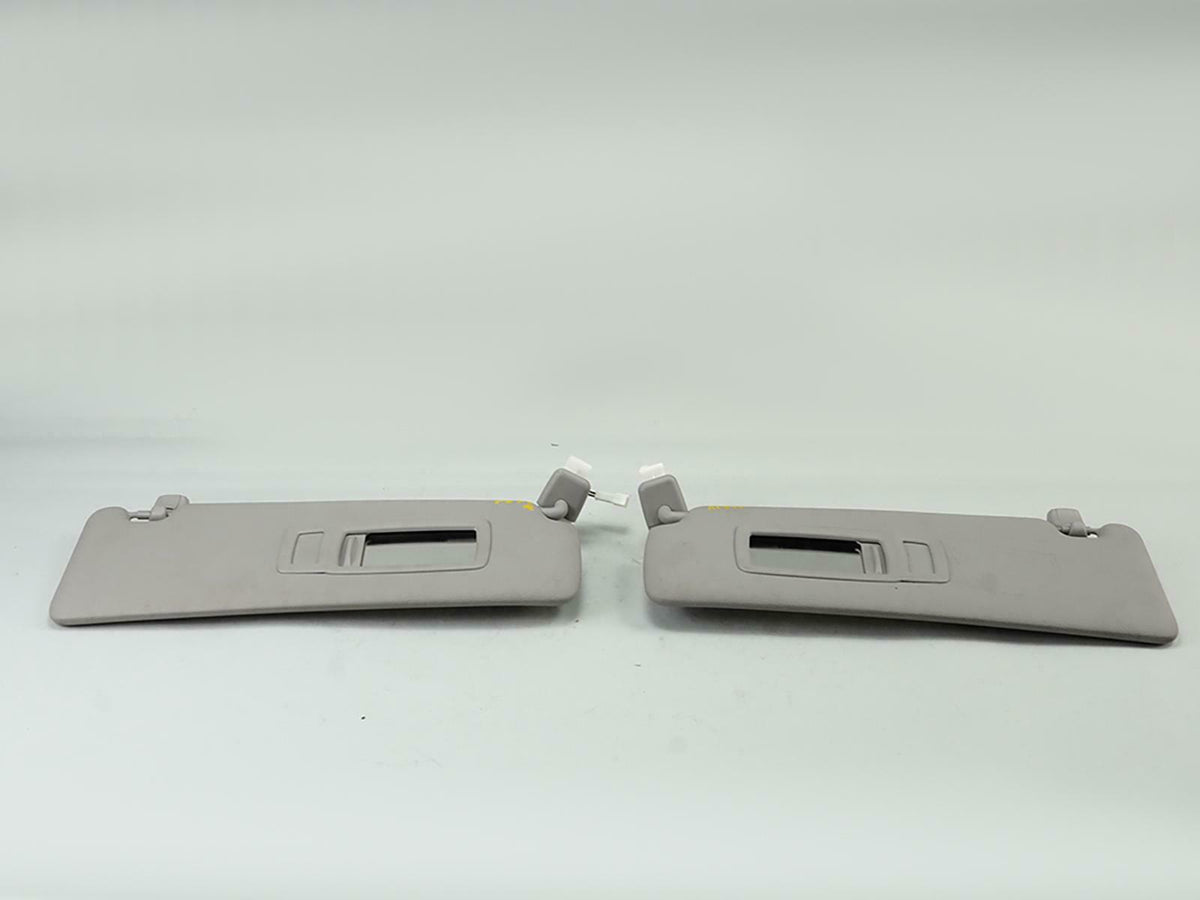 2012 - 2018 Bmw 3 Series F30 Sun Visor Shade Illuminated W Mirror Left Right OEM