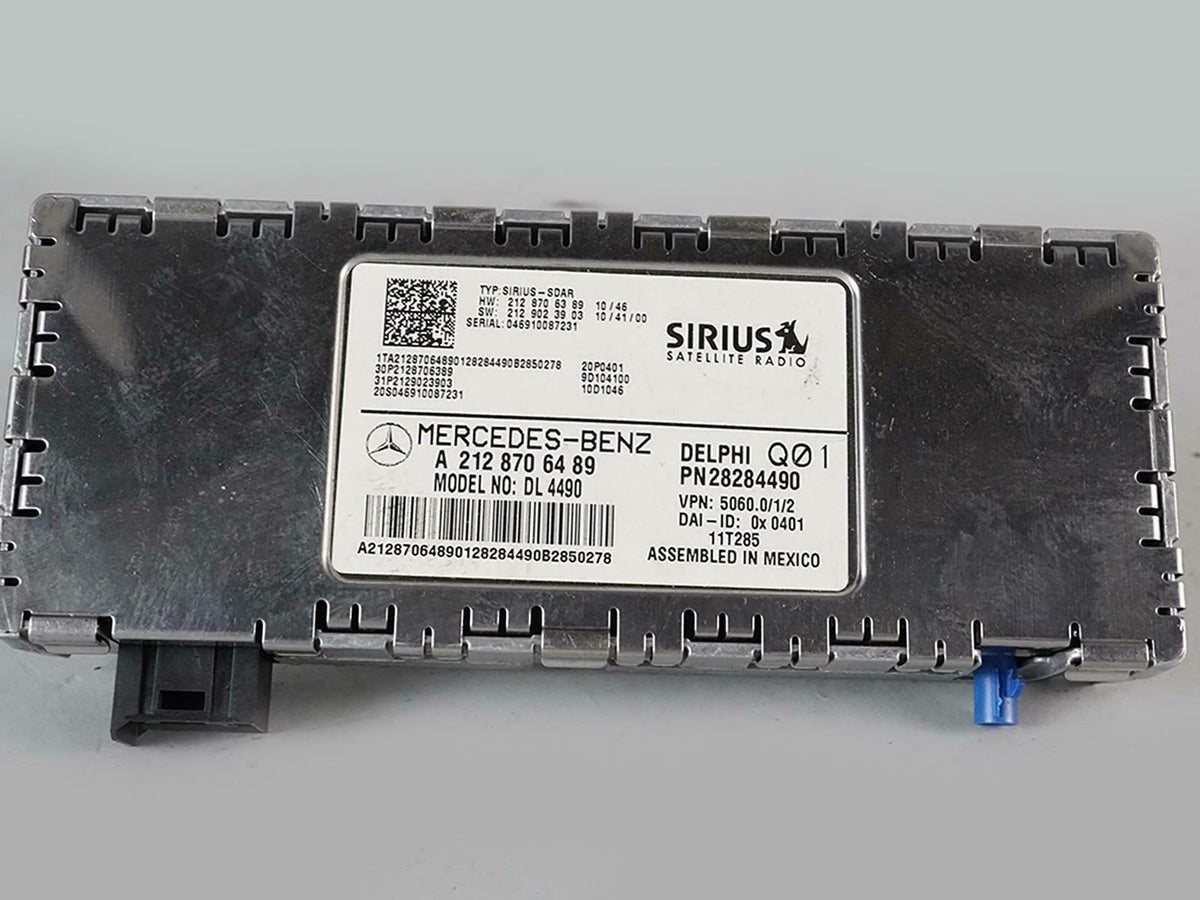 12-14 Mercedes C250 W204 Satellite Receiver Control Module Front 2128706489 OEM