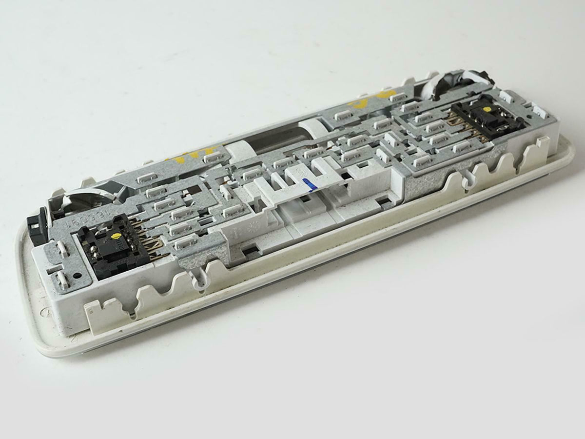 08-14 Mercedes Benz C Class W204 Dome Light Lamp Overhead Console Rear