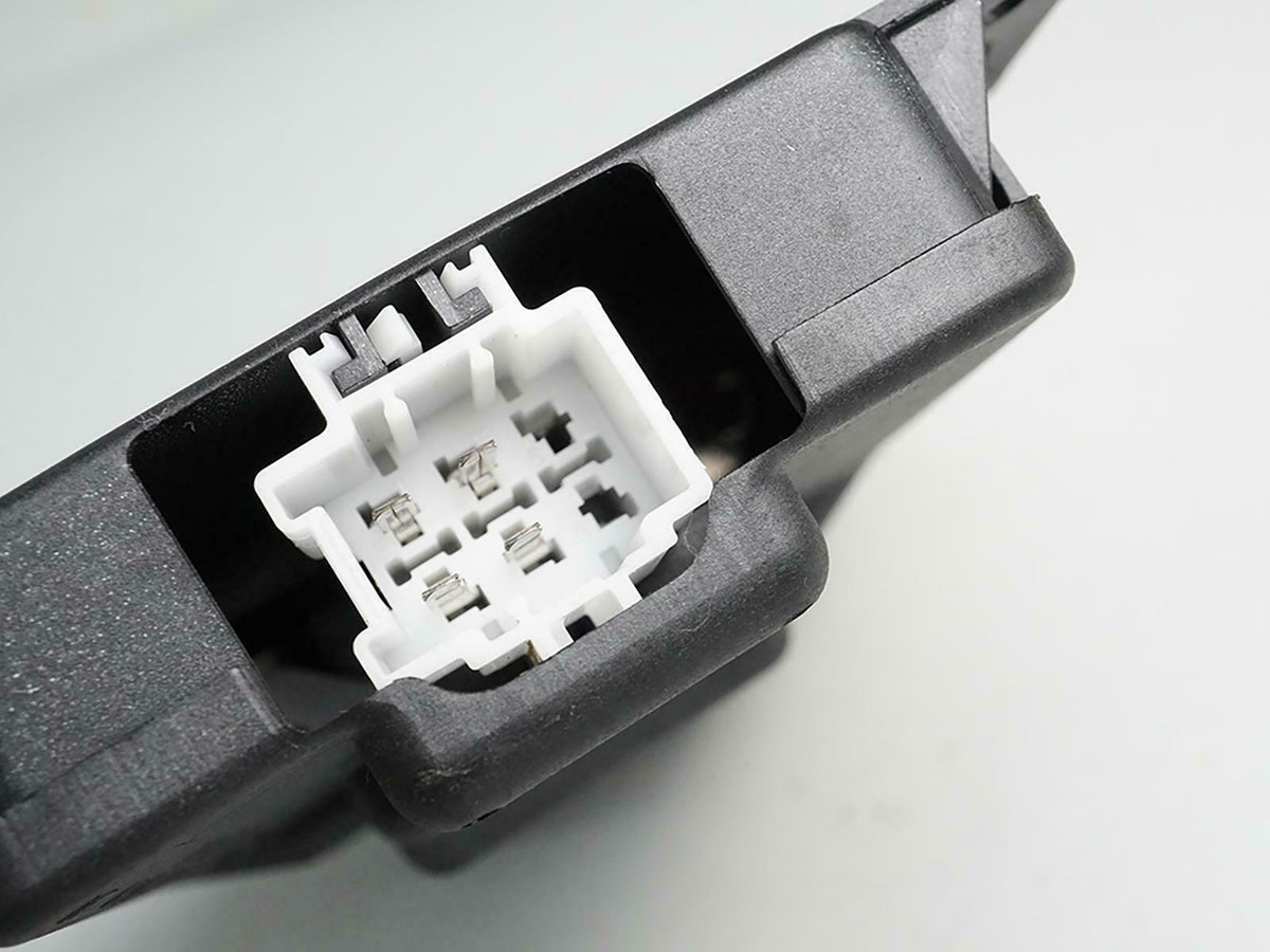 10-13 Mercedes Benz S Class W221 S400 Hybrid Fuse Box Control Module Unit OEM
