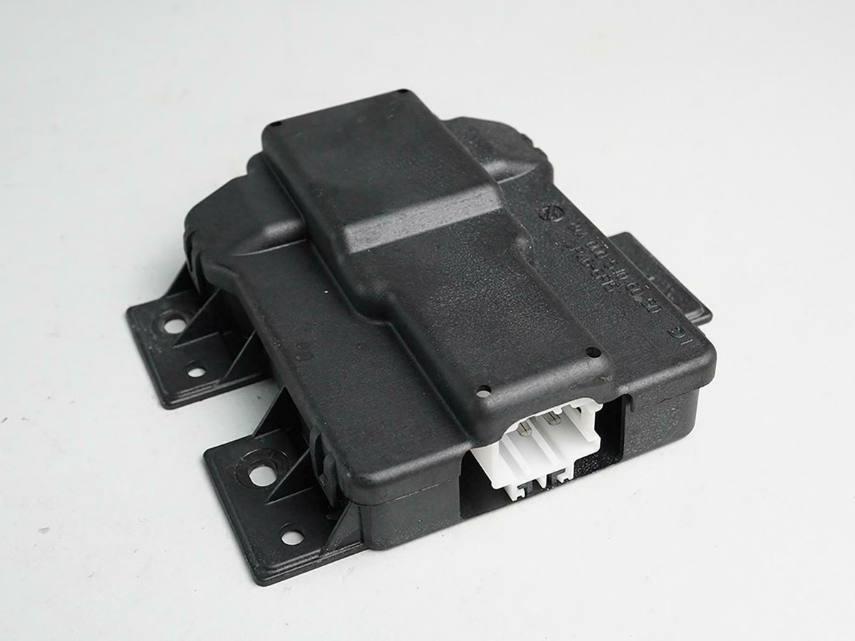 10-13 Mercedes Benz S Class W221 S400 Hybrid Fuse Box Control Module Unit OEM