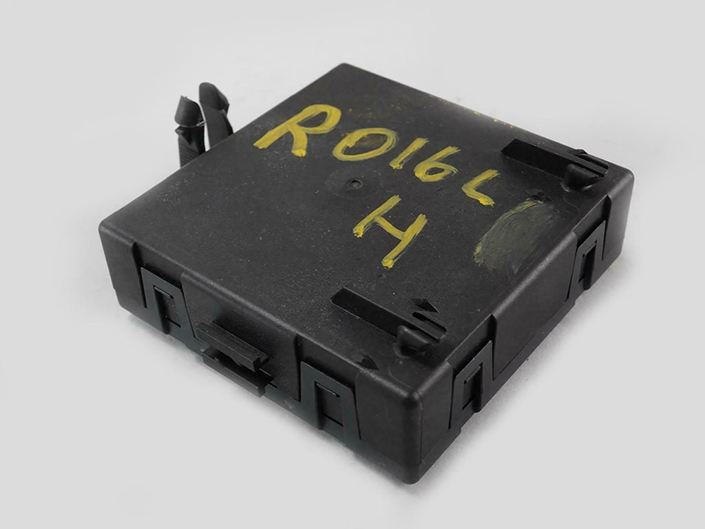  2008 - 2011 Mercedes Benz C Class W204 Door Computer Control Module Left Front, in stock