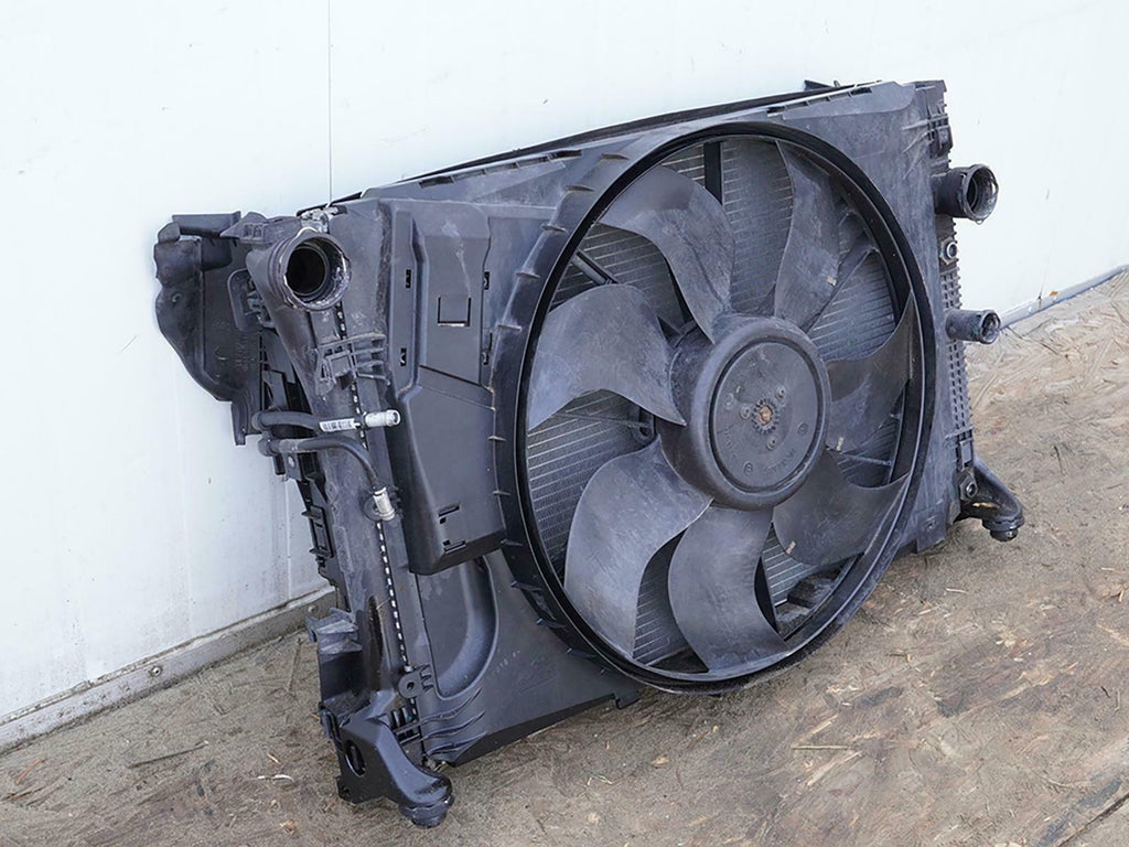  2008 - 2011 Mercedes  W204 Radiator Cooling Ac Condenser Electric Fan Motor OEM, price