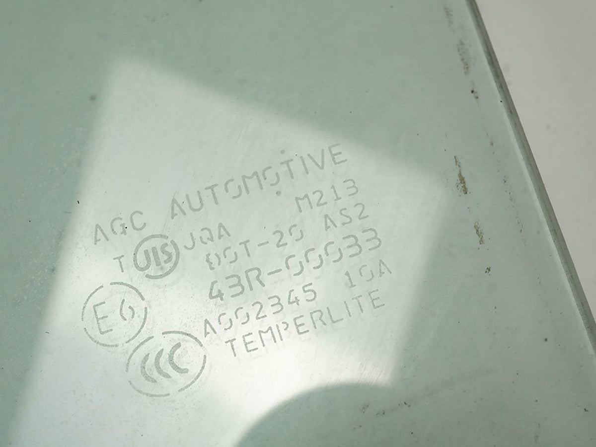 2006 - 2013 Suzuki Grand Vitara Glass Window Door Rear Passenger 8450365J00 OEM