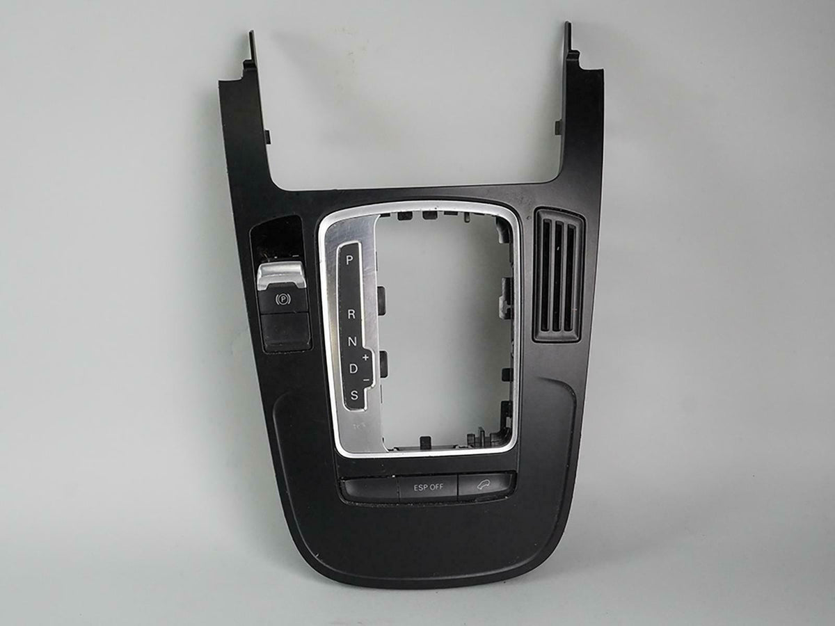 2009 - 2011 Audi Q5 8R Transmission Shifter Boot Knob Trim Bezel 8K0864261 OEM