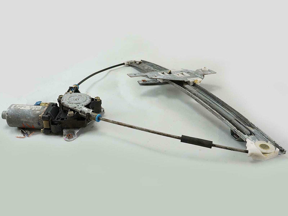 00-05 Chevrolet Impala Power Window Regulator Motor Front Right 6004PA1019 OEM