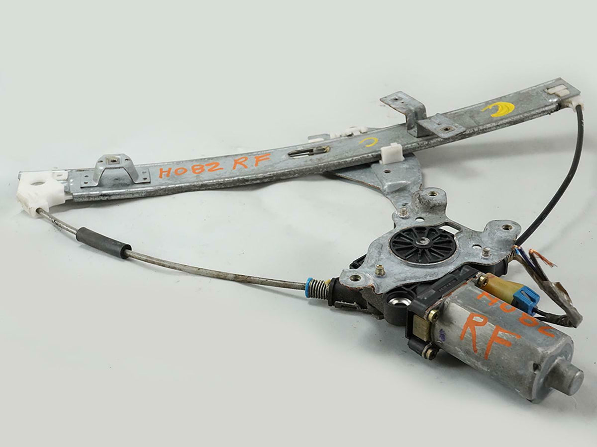 00-05 Chevrolet Impala Power Window Regulator Motor Front Right 6004PA1019 OEM