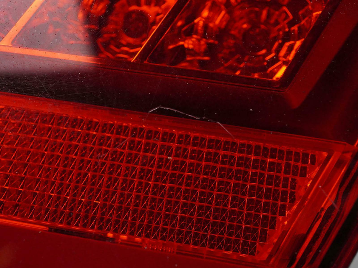 2010 - 2013 Mercedes Benz E Class W212 E350 Taillight Brake Stop Lamp Right OEM