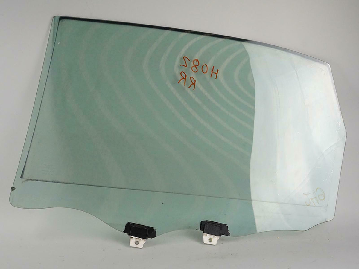 2000 - 2005 Chevrolet Impala Door Glass Window Rear Passenger DD09622GTYN OEM