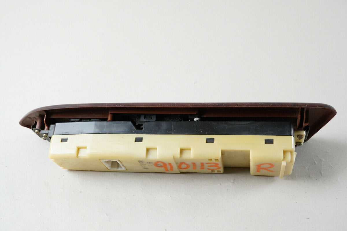 1997 - 2004 Mitsubishi Diamante Window Switch Rh Interior Unit Mr168428 OEM