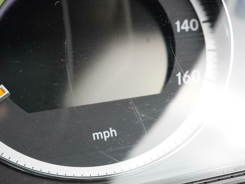  2008 - 2009 Mercedes C Class W204 6Cyl Speedometer Gauge Instrument Cluster OEM, used