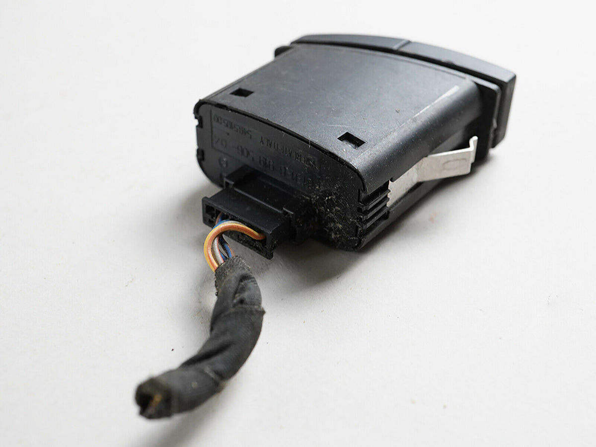 2004 - 2010 Bmw 6 Series E63 E64 Hazard Emergency Switch Control BuTTon OEM