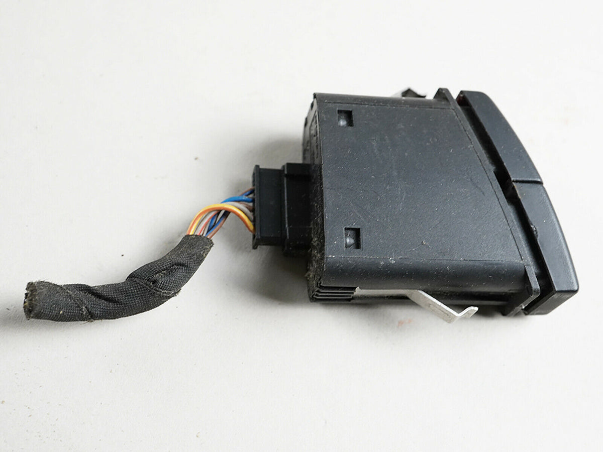 2004 - 2010 Bmw 6 Series E63 E64 Hazard Emergency Switch Control BuTTon OEM