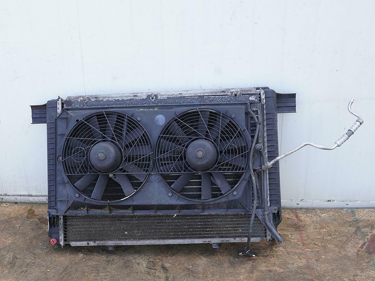 1999 - 2002 Mercedes Benz Sl Class R129 Sl500 Radiator Cooling Fan Motor OEM