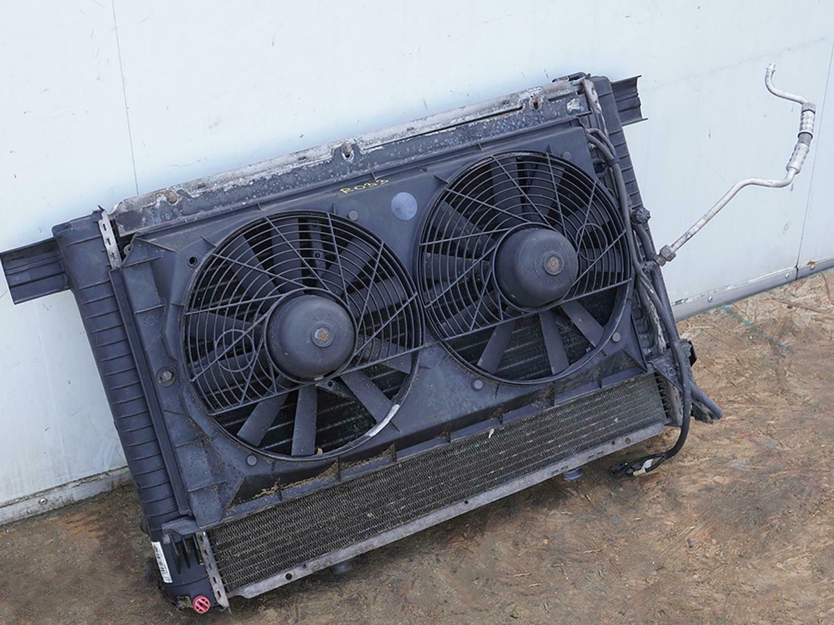 1999 - 2002 Mercedes Benz Sl Class R129 Sl500 Radiator Cooling Fan Motor OEM