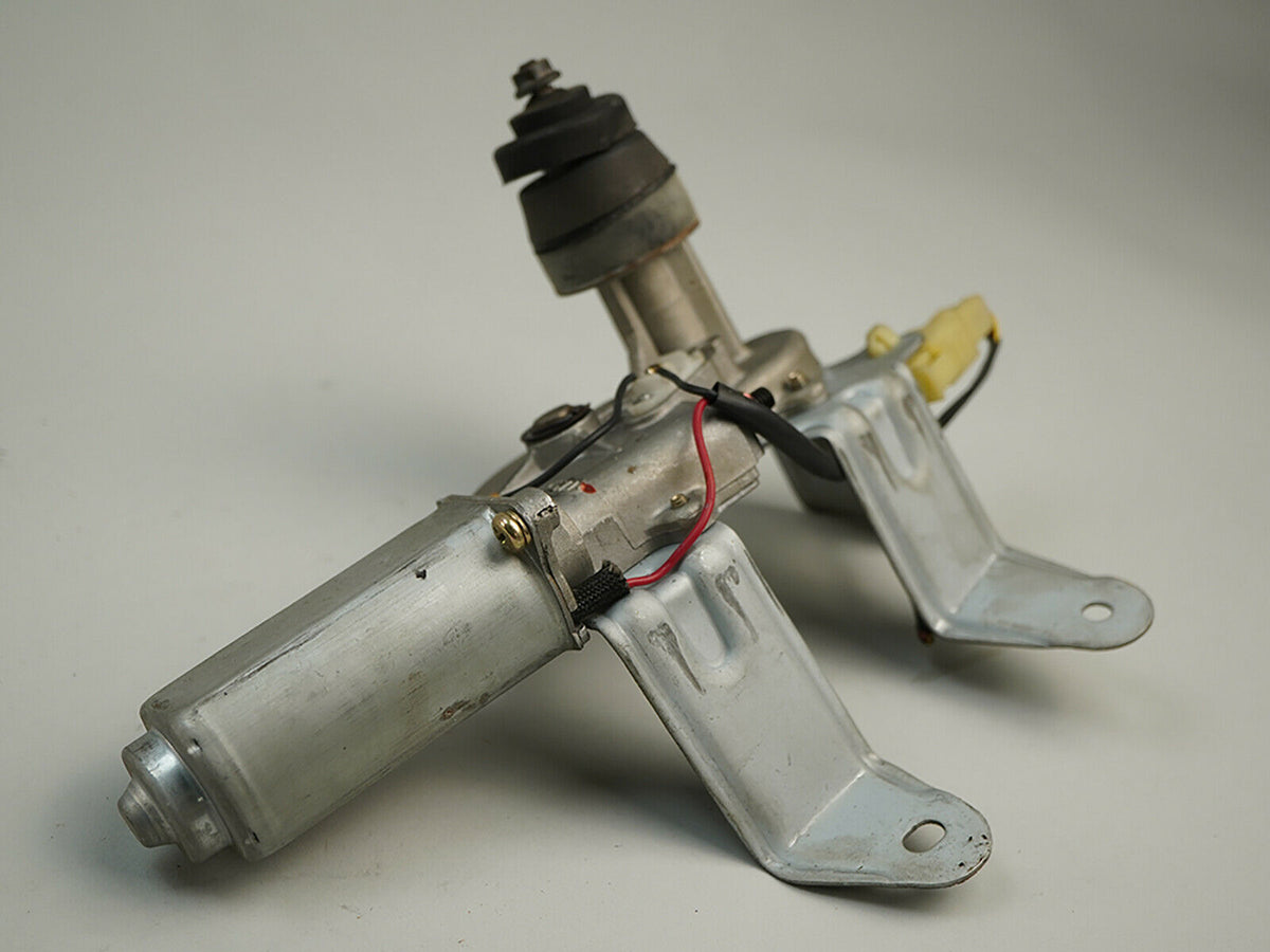 2002 - 2005 Kia Sedona Windshield Wiper Actuator Motor Trunk Rear Assembly OEM