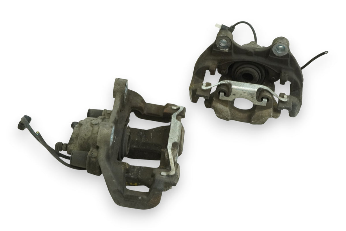 12-18 Mercedes CLS550 C218 Caliper Brake Stop Rear Left Right 2214230481 OEM