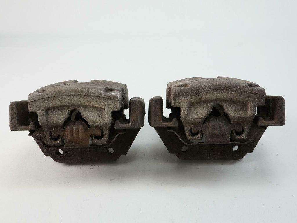 2007 - 2013 BMW X5 E70 4.8L CALIPER BRAKE SYSTEM FRONT RIGHT LH LEFT RH OEM, used