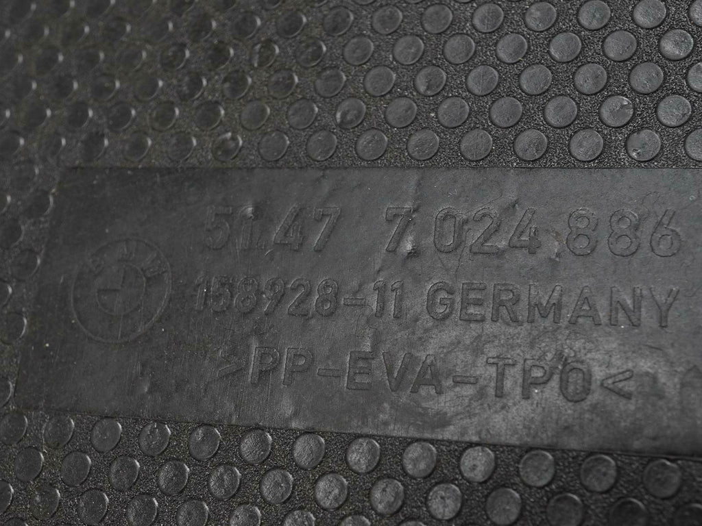  2004 - 2009 BMW 5 SERIES E60 REAR TRUNK LID LOWER CARGO COVER CARPET 15892811, used