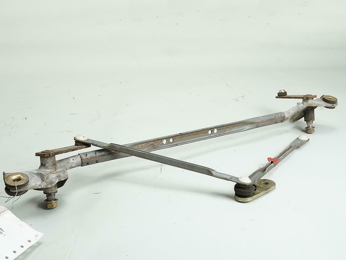 2003 - 2008 Pontiac Vibe Linkage Wiper Transmission Window Windshield Front OEM