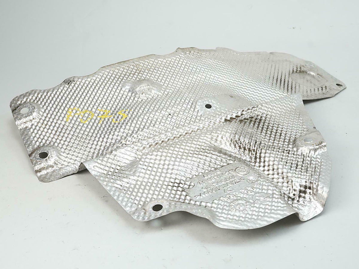 2013 - 2016 Bmw 3 Series F30 328Ix Engine Mount Heat Shield Passenger Right OEM