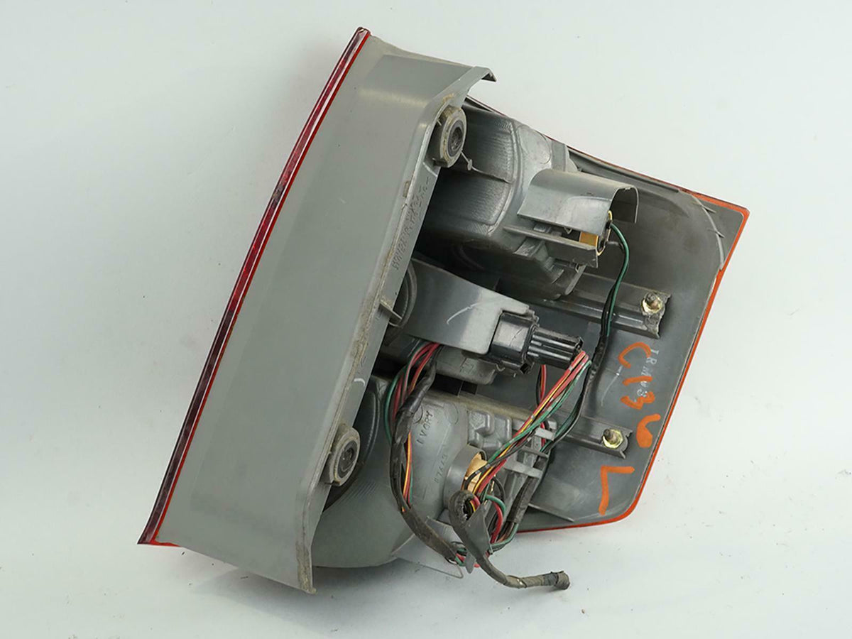 2002 - 2004 Isuzu Axiom Hatchback Tail Light Brake Stop Lamp Driver Lh Side OEM