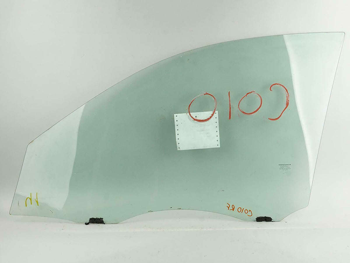 2003 - 2008 Toyota Matrix Wagon Door Window Glass Front Passenger 6810101040 OEM