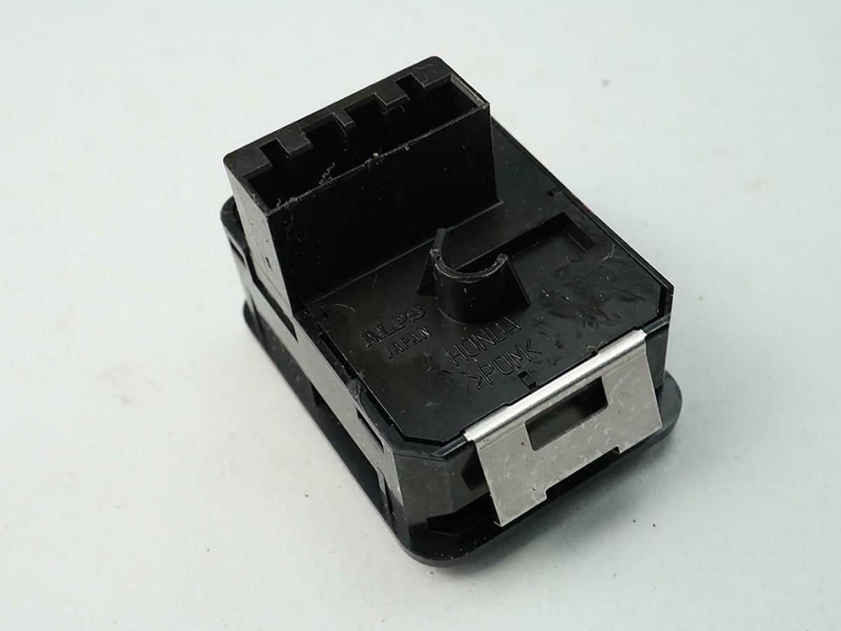 2002 - 2004 Isuzu Axiom Mirror Adjust Switch Control BuTTon Front Left OEM